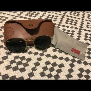 Ray-Ban round metal gold sunglasses